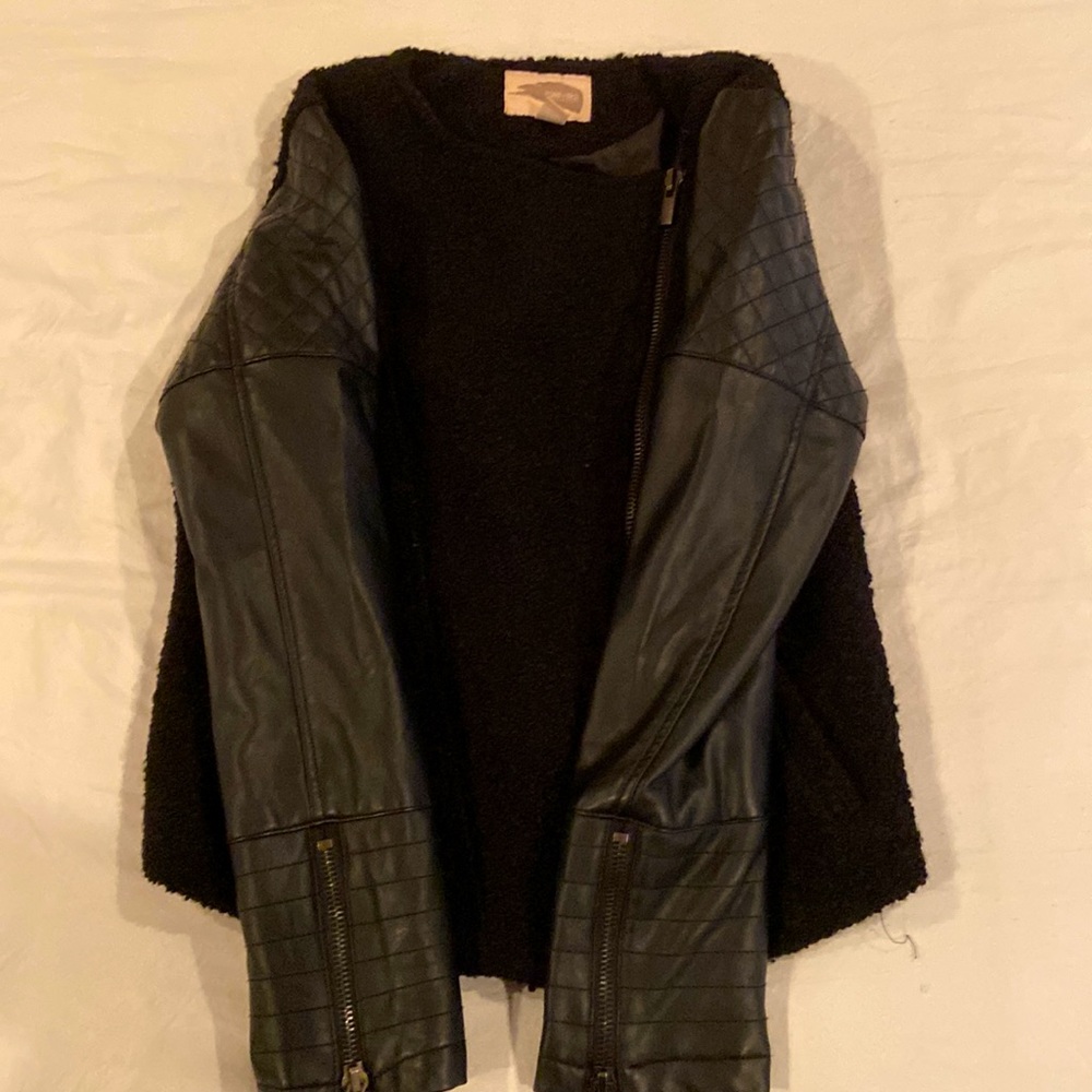Black moto jacket-Forever21 (M)